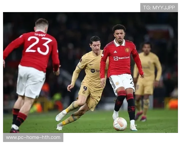 曼联拉什福德弧顶推射打破均衡