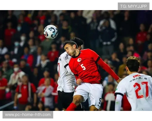 成都蓉城亚历斯祖抢断后横传，推进速度立刻提升