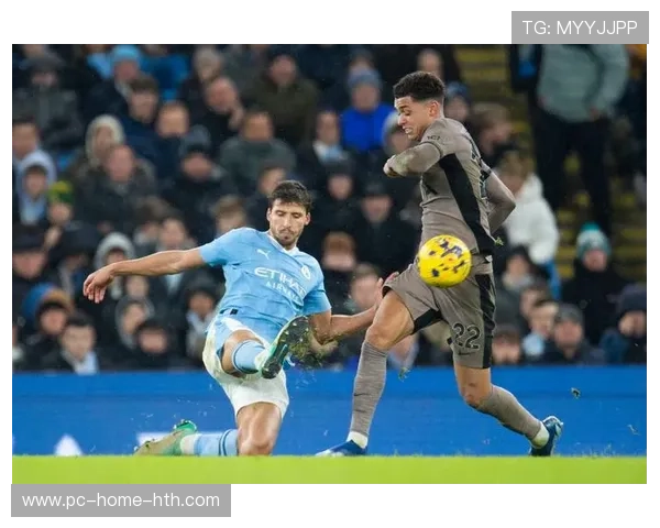 英超热刺依靠中路渗透制造威胁,整个节奏提速明显